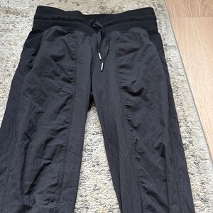 Black Lululemon Dance studio jogger (size 4)